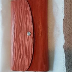 Louis vuitton epi sarah wallet
